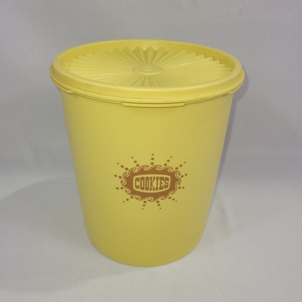 Vintage Tupperware Cookies 7.5" Servalier Canister Sunburst Harvest Gold